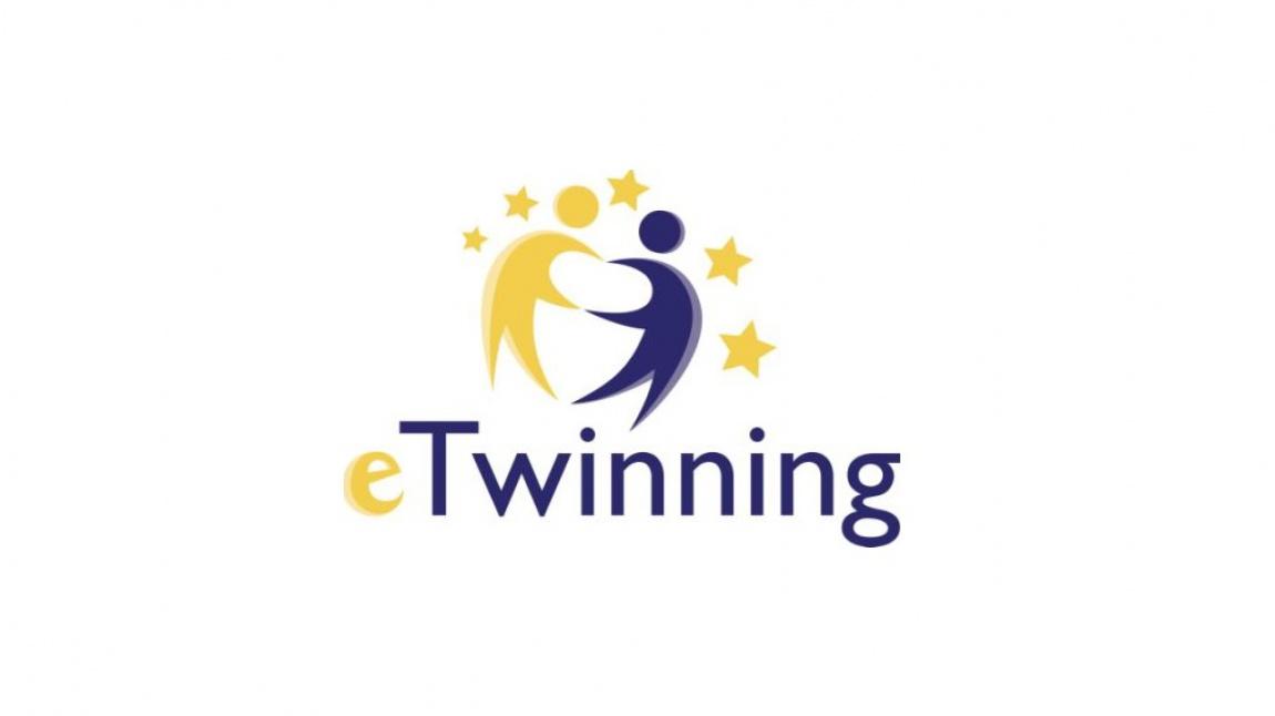 e-Twinning Projesine Katılan Öğrencilerimizi Ödüllendirdik.